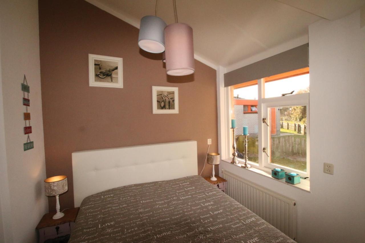 Ferienhaus Am Meer Mit Kamin & Sauna - Seestern 251 Юлианадорп Экстерьер фото